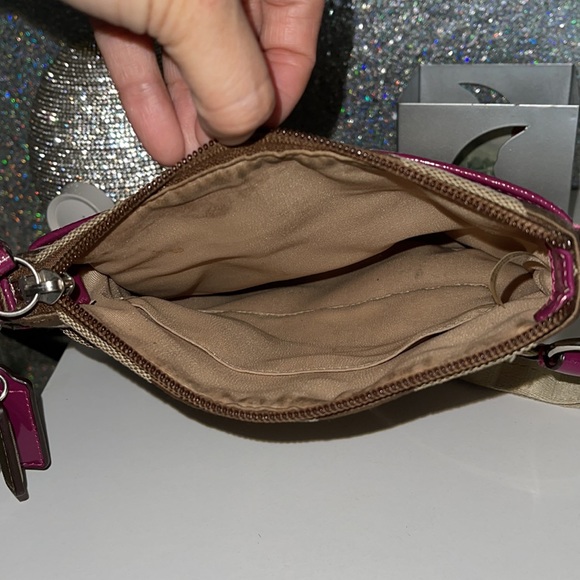 Coach Crossbody purse - Picture 3 of 3